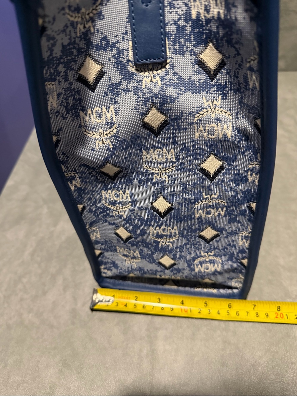 MCM Jacquard Monogram Munchen Extra Large Tote Bag with Pouch & Shoulder Strap - Picture 11 of 16